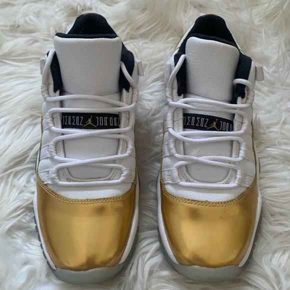 Rare Jordan 11 Closing Ceremonies - Picture 4 of 6